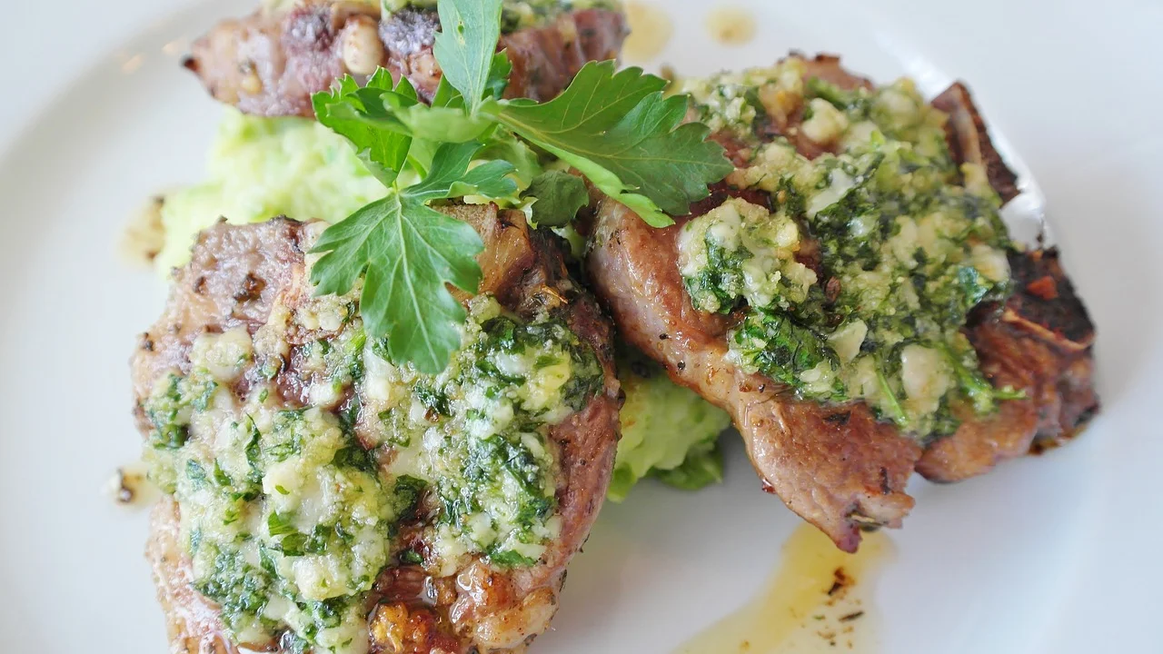lamb cutlet, lamb meat, parsely-3276084.jpg